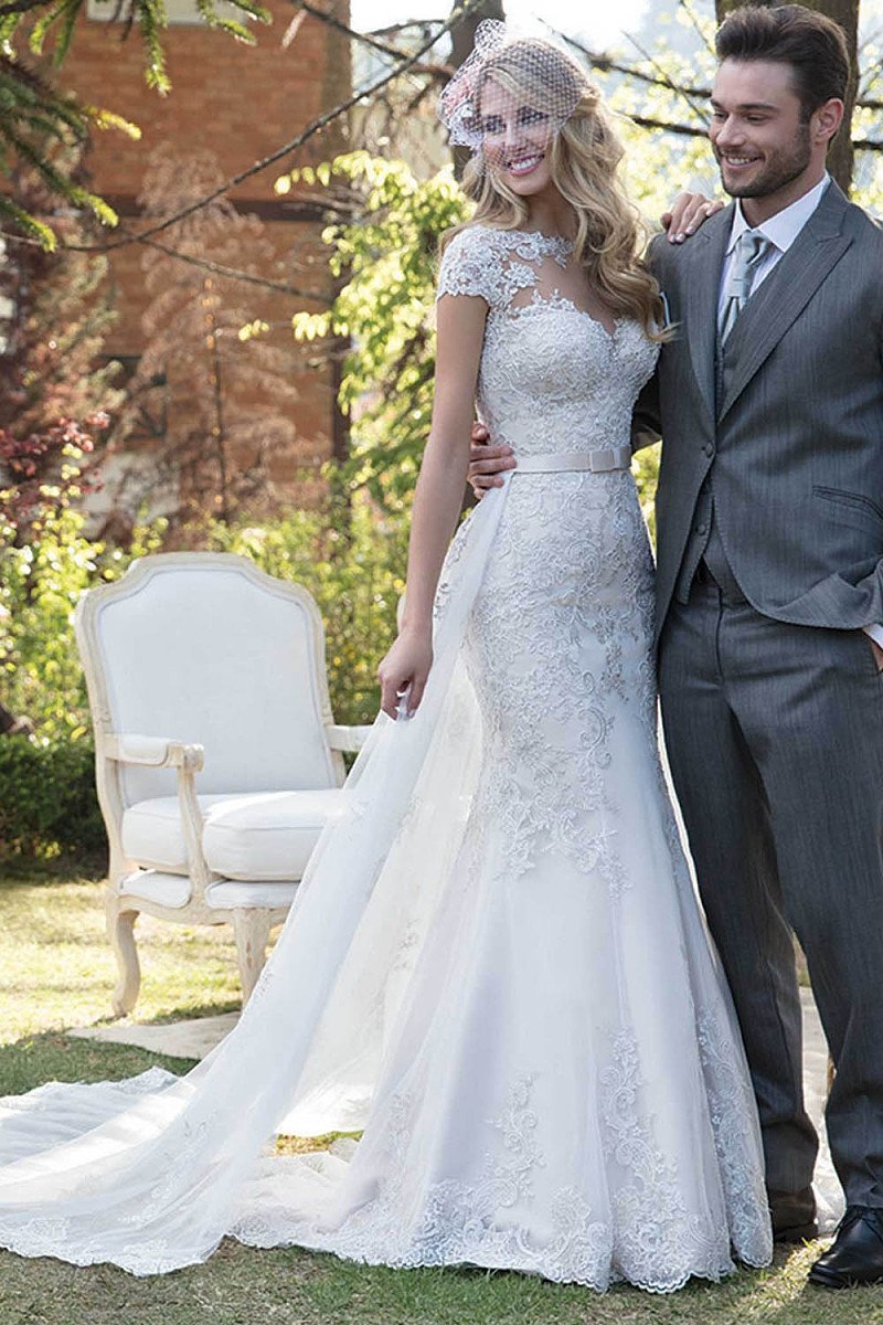 Mermaid wedding dress on sale for short bride