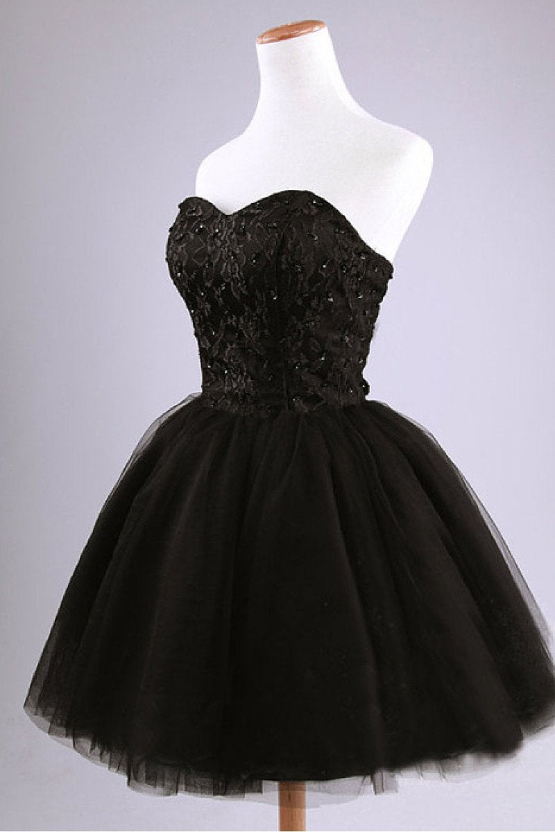 Short black lace prom dress online